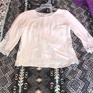 ✨Charming Charlie Long sleeve Blouse✨